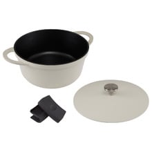 Maxwell & Williams Cast Lite Aluminium Casserole Dish